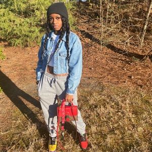 Meet your Posher, Destiny